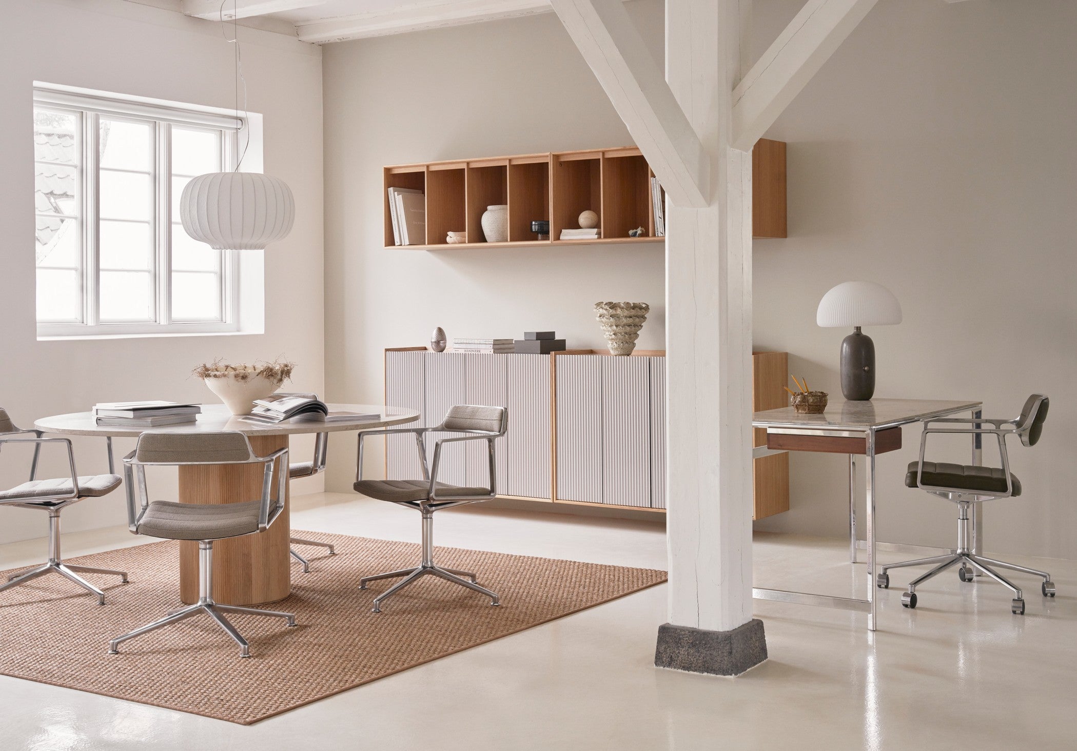 Office chair 453+ black leather with metal base