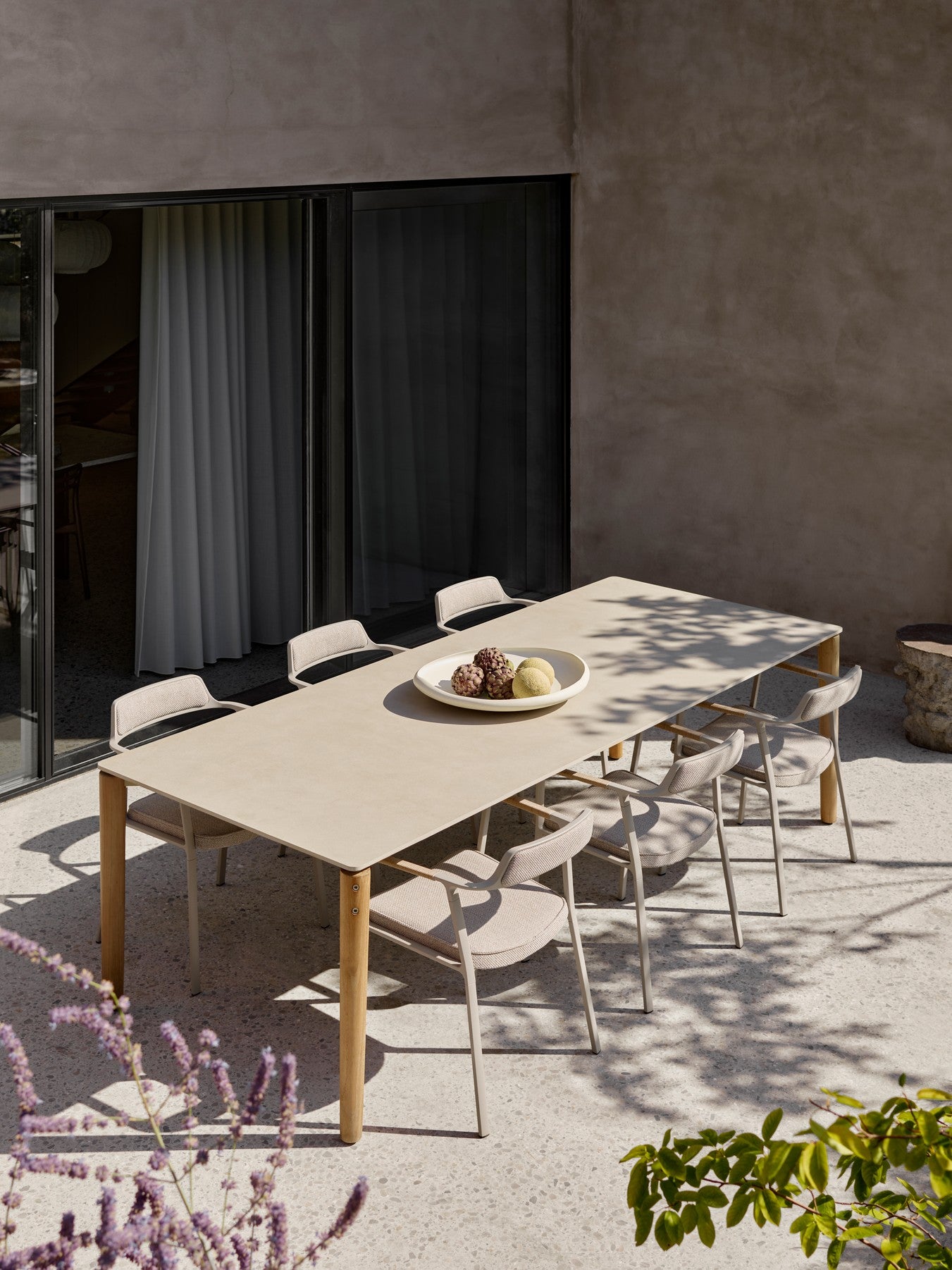 Stół zewnętrzny 718 ceramiczny blat z drewnianą podstawą – ceramika