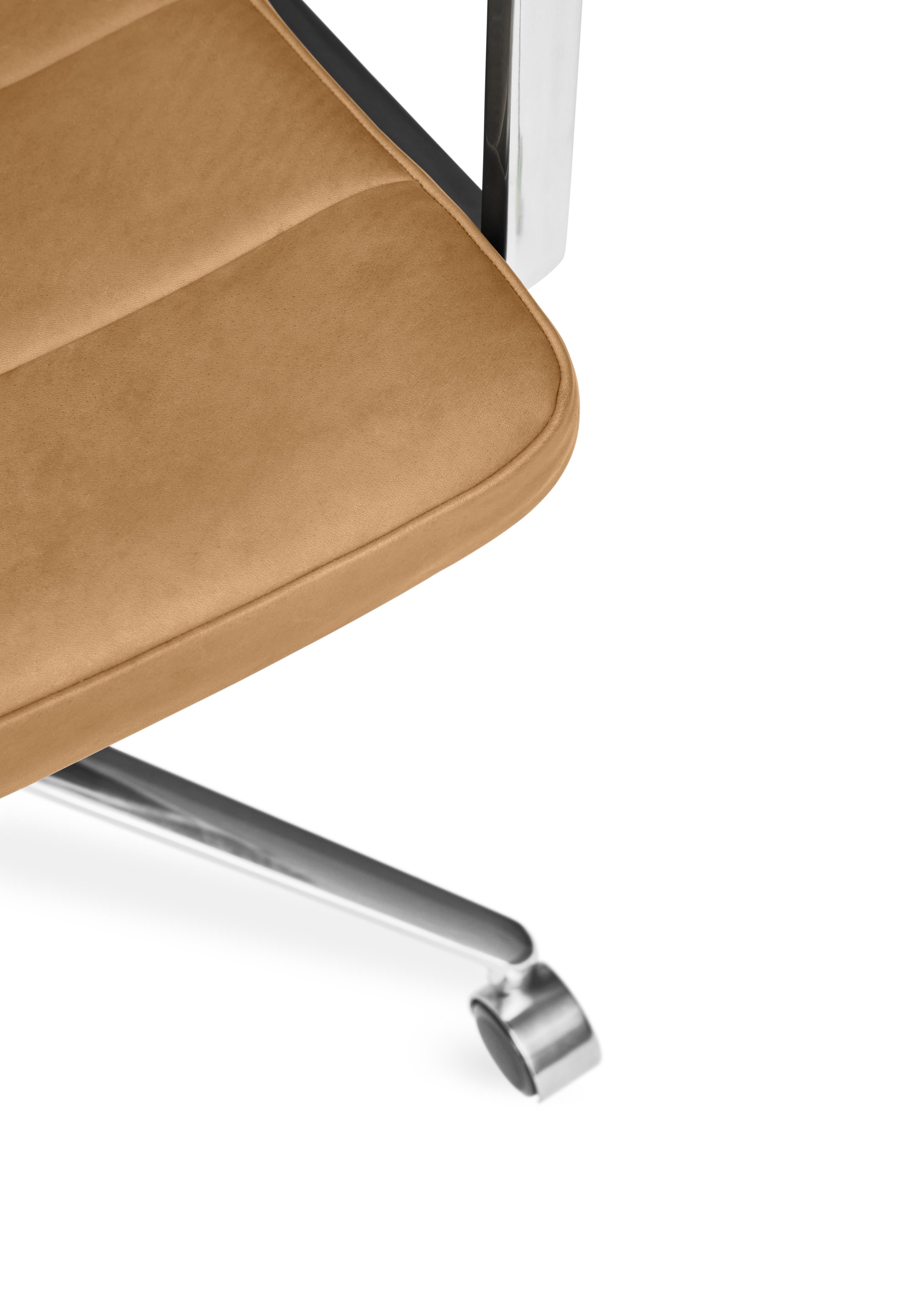 Bürostuhl 455+ aus karamelbraunem Leder mit Metallbasis
