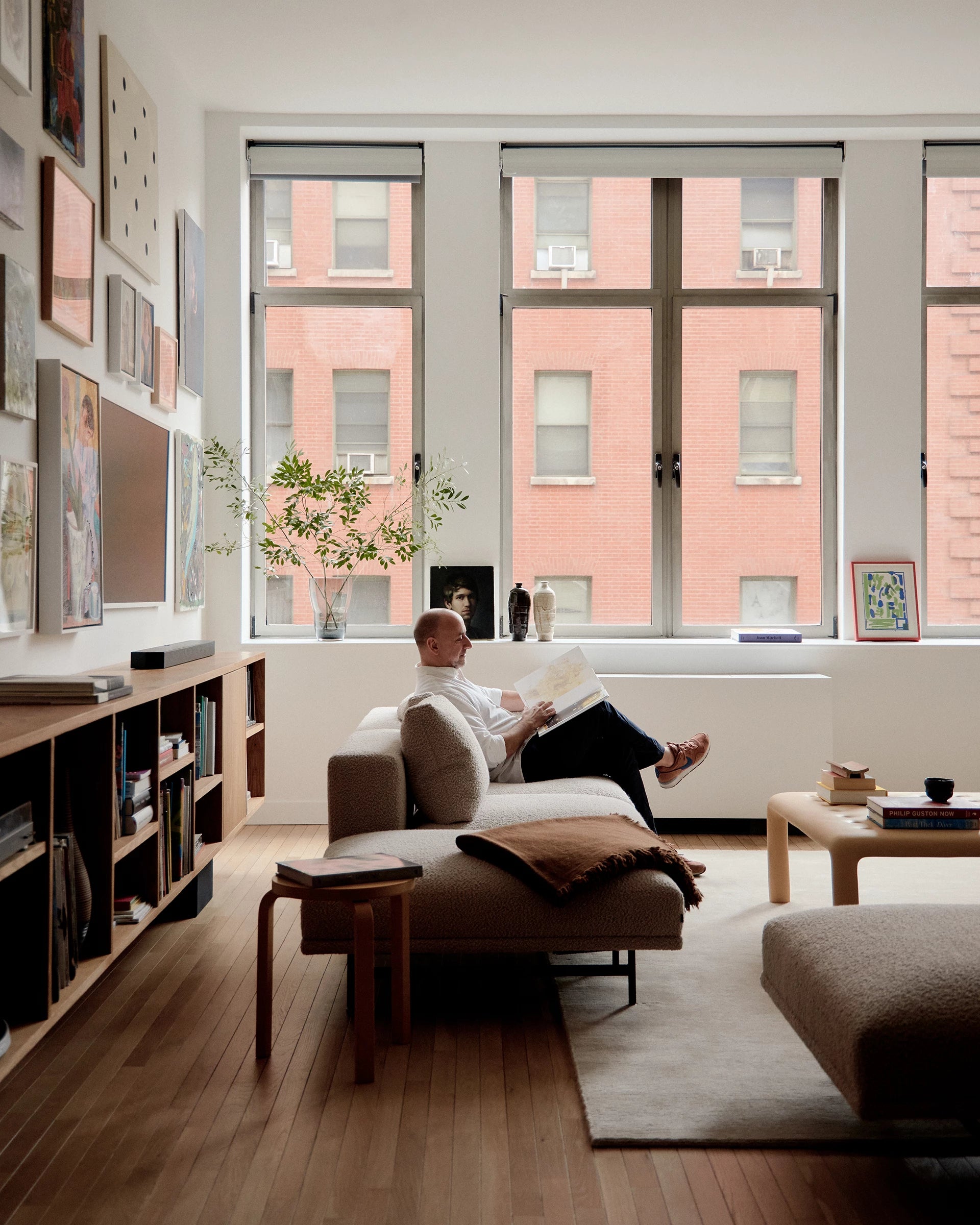 Sofa 2-sitzig LOFT braun Boucle mit Stahlbasis