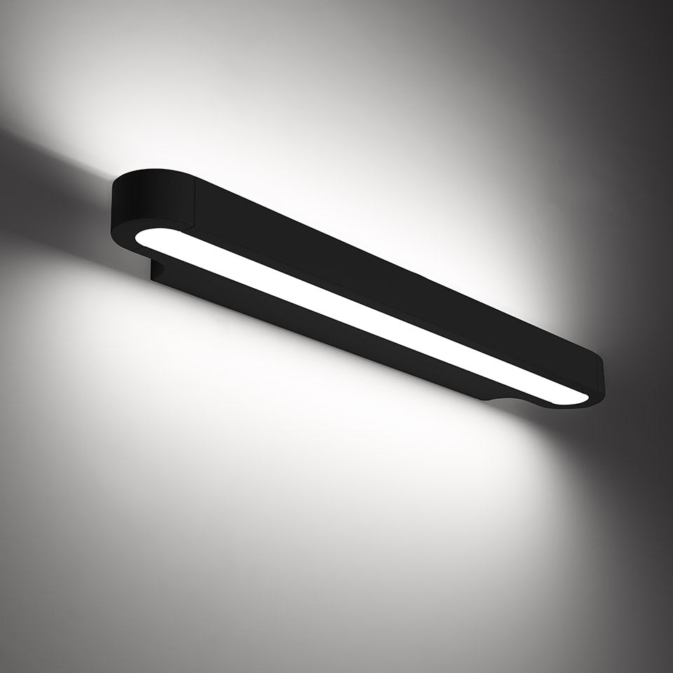 TALO black wall lamp