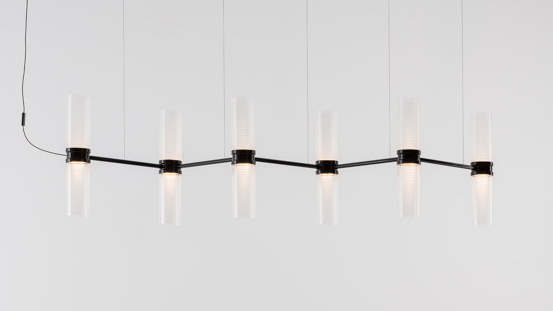 ZEPHYR LINEAR pendant lamp transparent with black finish