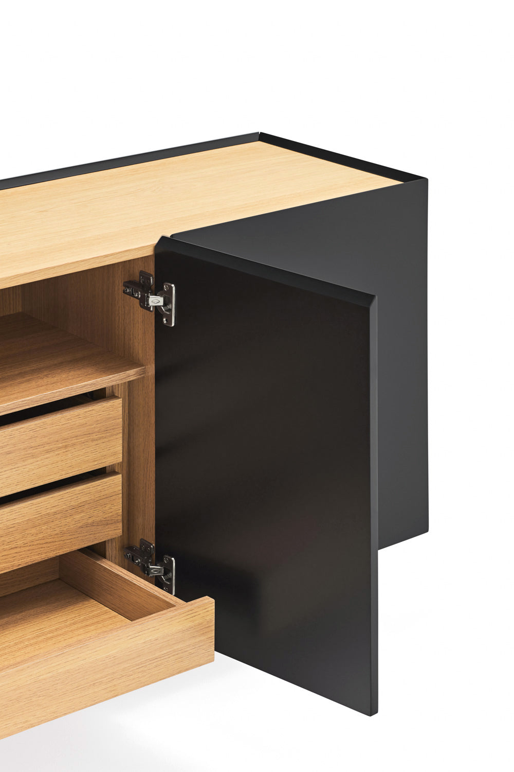 ARISTA black chest of drawers
