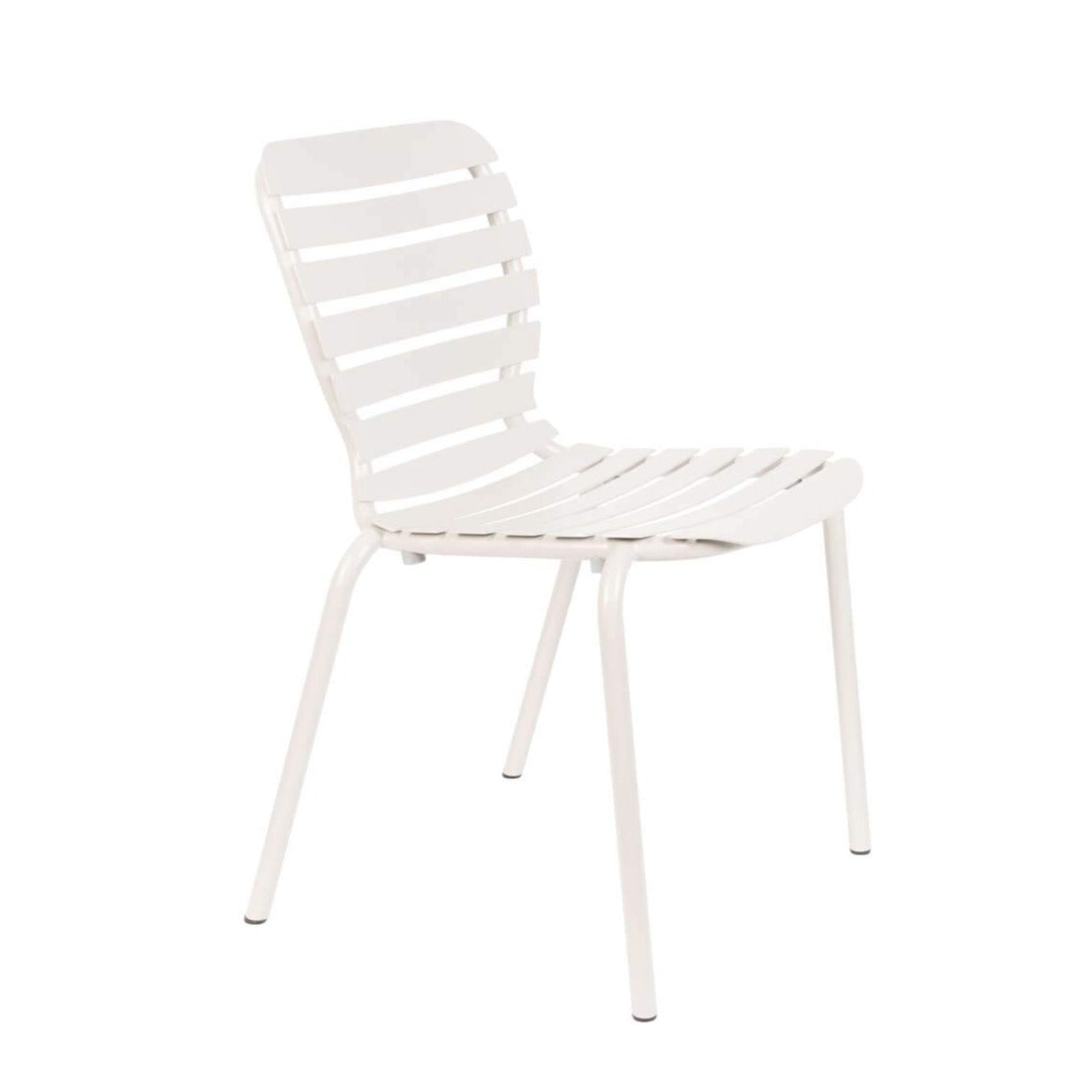 The Vondel garden chair was created for lovers of the sun, morning coffee on a modern terrace and joint Sunday dinners outside. The seat is made of the highest quality aluminum, thanks to which the furniture is resistant to weather conditions such as wind, rain and sunlight.