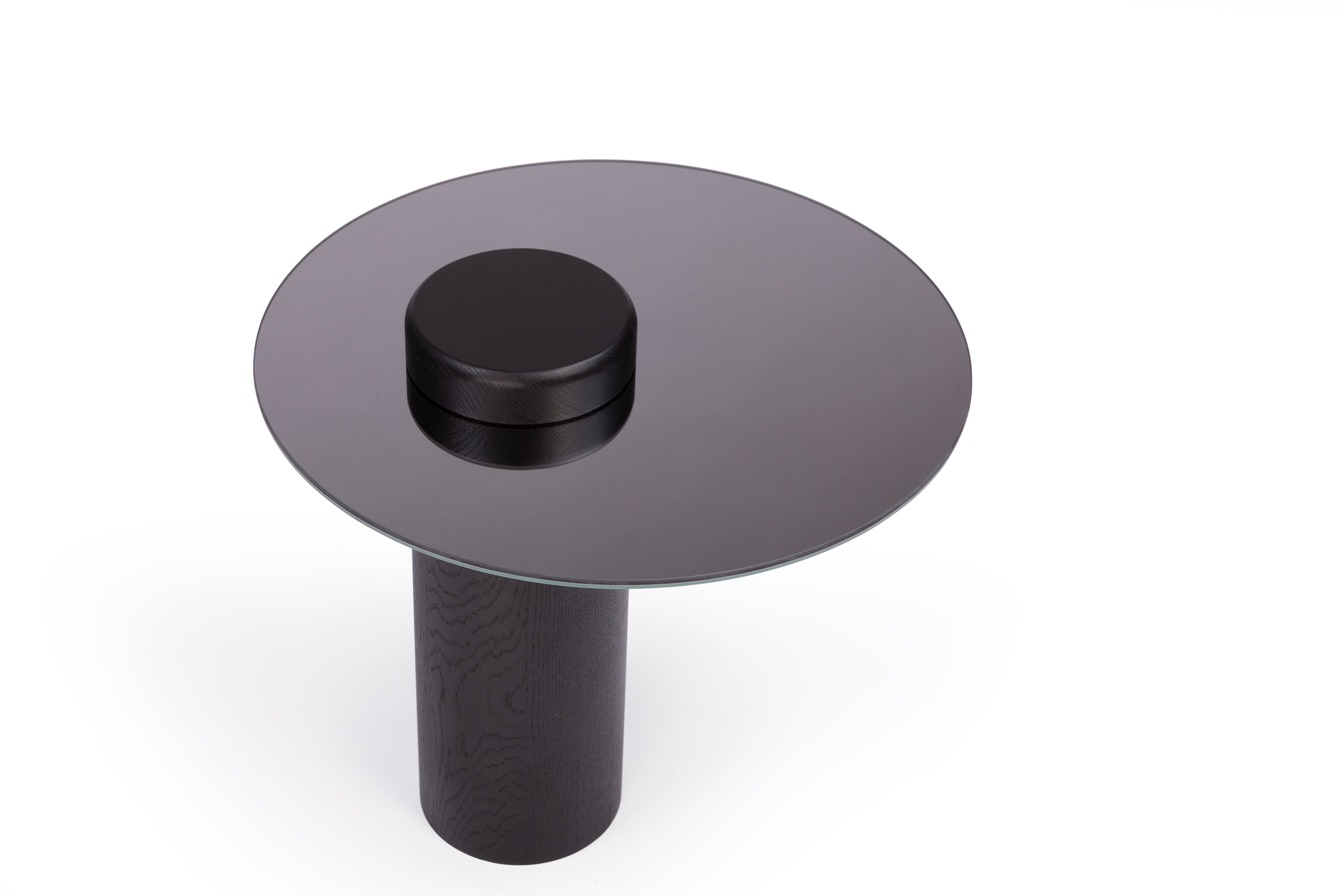 SKIEN #2 Tisch aus schwarzer Eiche mit Spiegelplatte