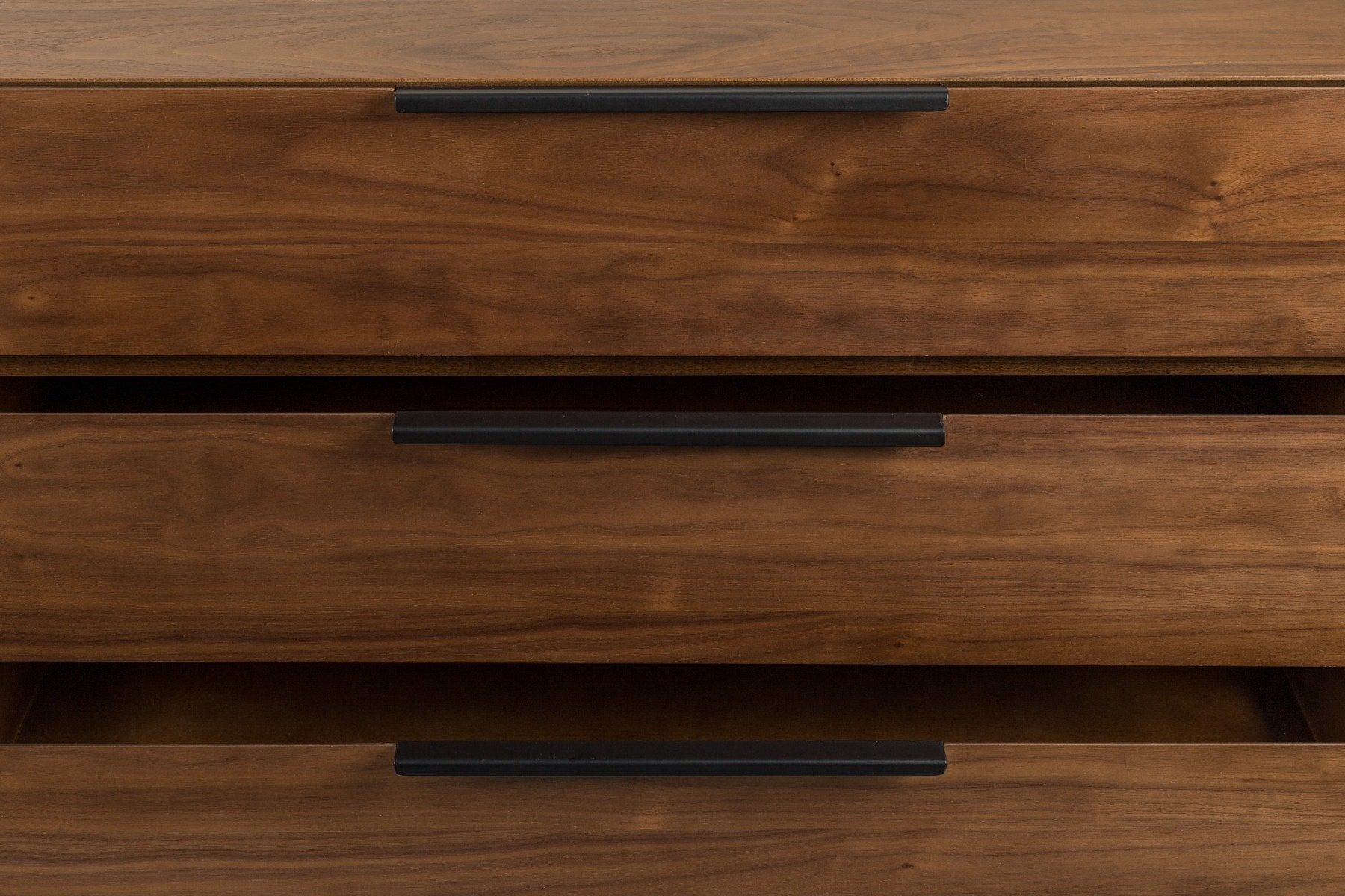 TRAVIS chest of drawers walnut, Zuiver, Eye on Design