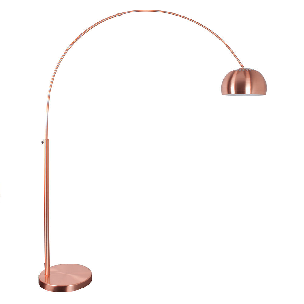 Copper metal can mean only one - elegant and original appearance. This is the Bow floor lamp, which exudes a subtle flash to give uniqueness to any room. Thanks to the height, her favorite place is located next to the couch in every modern living room. Without worrying, if you need an additional lighting above the table in the industrial dining room will also fit well.
