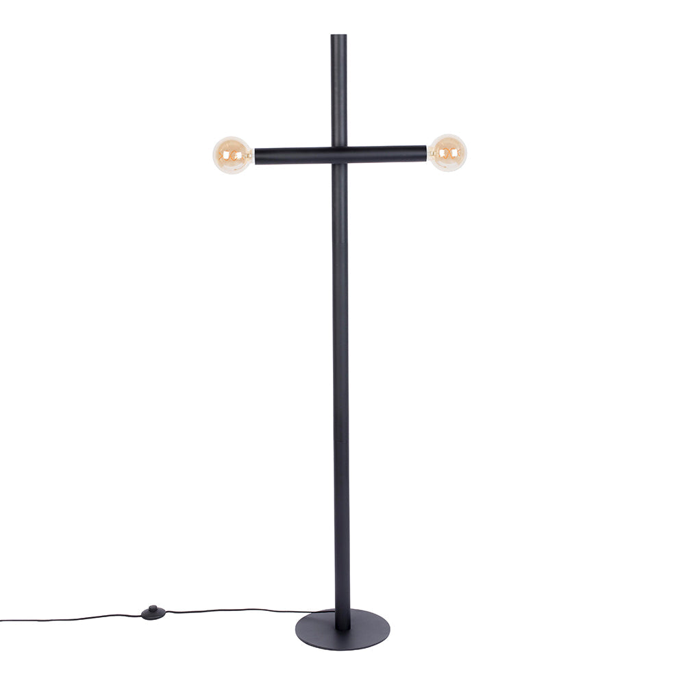 Hawk floor lamp is a high, standing proof that sometimes less is more. Simplicity and modesty, obtained thanks to the use of the highest quality metal, can be broken by choosing the right bulbs, whose location can be different every day. Depending on the decision made, the lamp will fit perfectly from the modern living room, giving it an interesting muffled light, to the Scandinavian bedroom, introducing some romance to it.