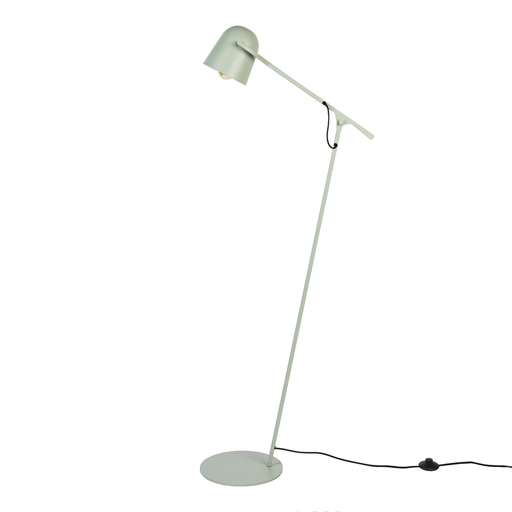 Lau floor lamp does not need much space, but only a lot of attention. Making the highest quality metal means that the class with simplicity is beating from it, thanks to which it will not overwhelm any room. The ability to adjust the height of the lampshade makes her favorite place next to the chair, in order to illuminate the evening reading in a modern living room. The office, in particular in the Scandinavian climate, will get an introduction of an interesting, but at the same time subdued color.