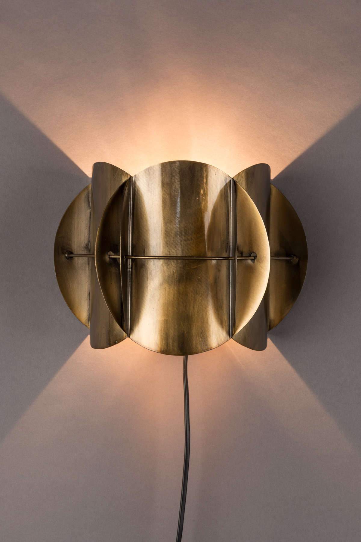 [brak] Lampa ścienna CORRIDOR mosiądz Dutchbone    Eye on Design