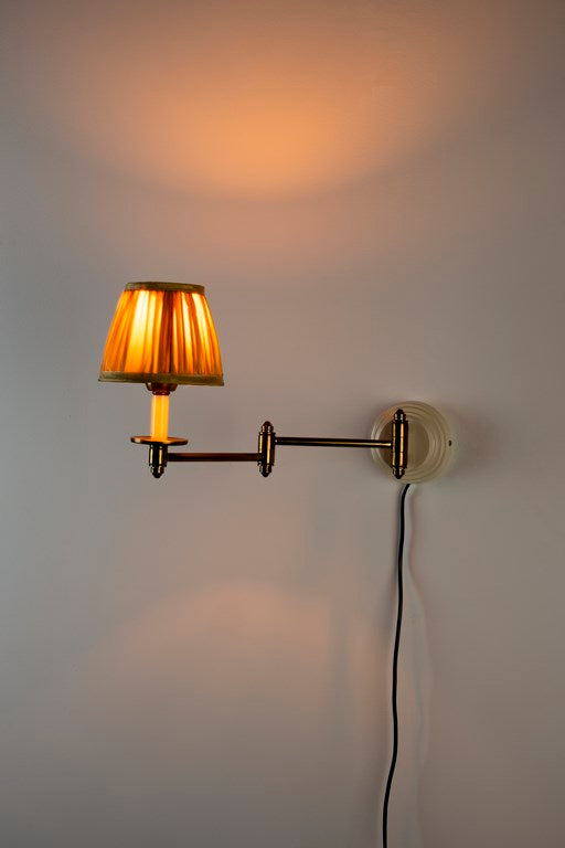 THE ALLIS wall lamp brass, Dutchbone, Eye on Design