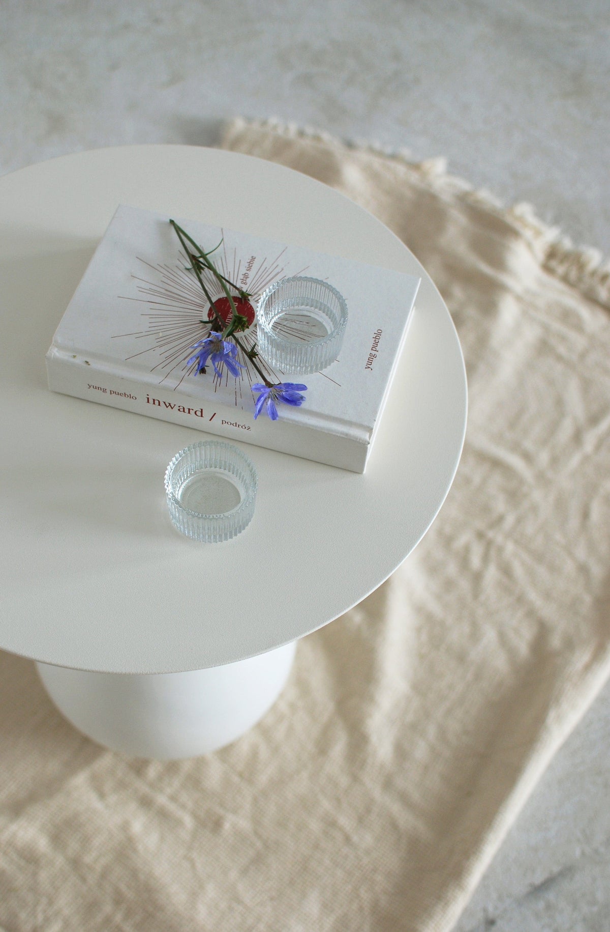 Stolik kawowy AN SU jesion Salak    Eye on Design