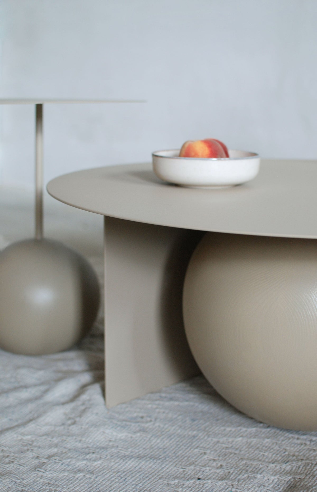 Stolik kawowy AN SU jesion Salak    Eye on Design