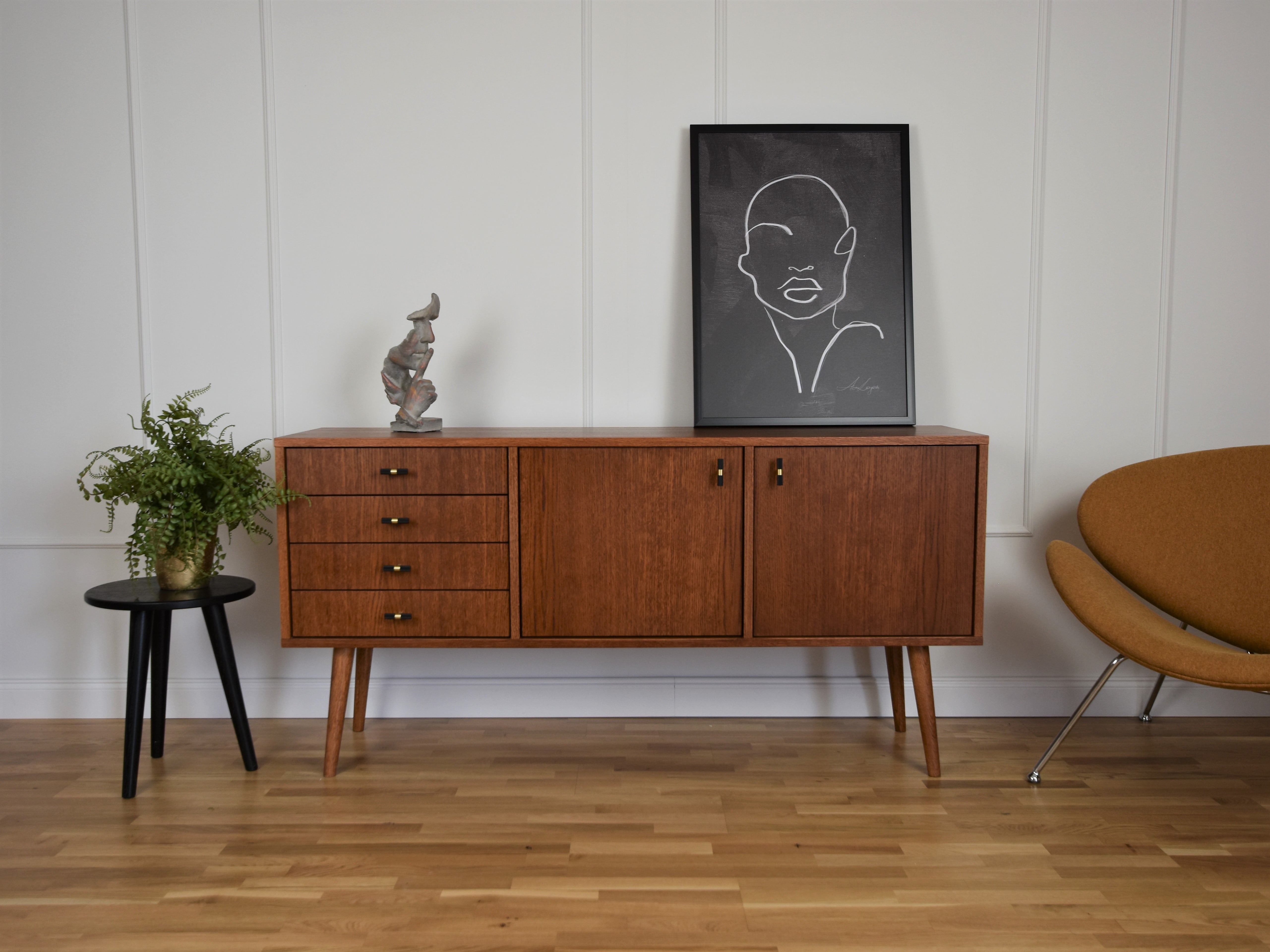 Chest of drawers with knobs CLASSY brown