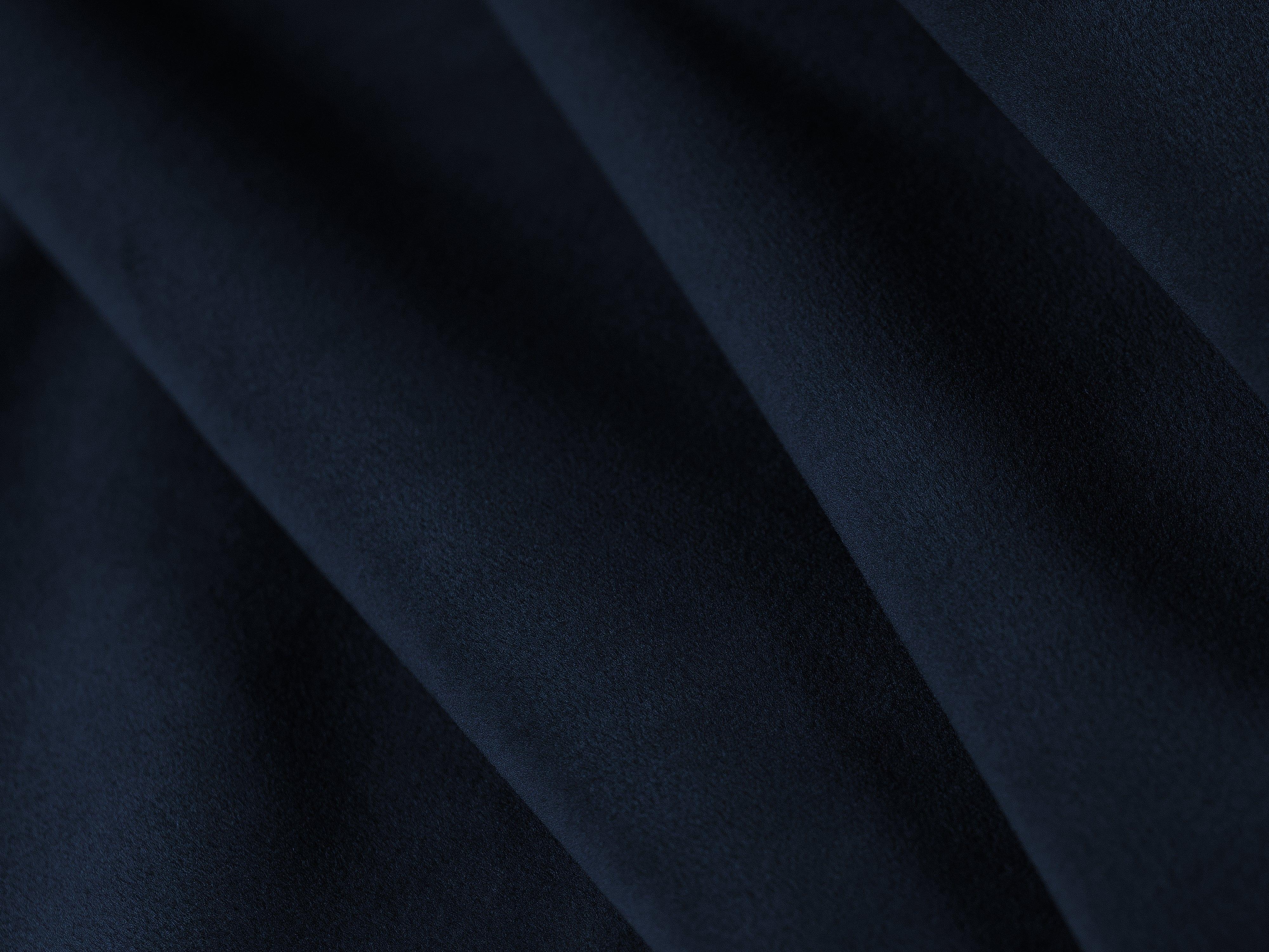 Sofa narożna aksamitna prawostronna RUBY granat królewski Micadoni    Eye on Design