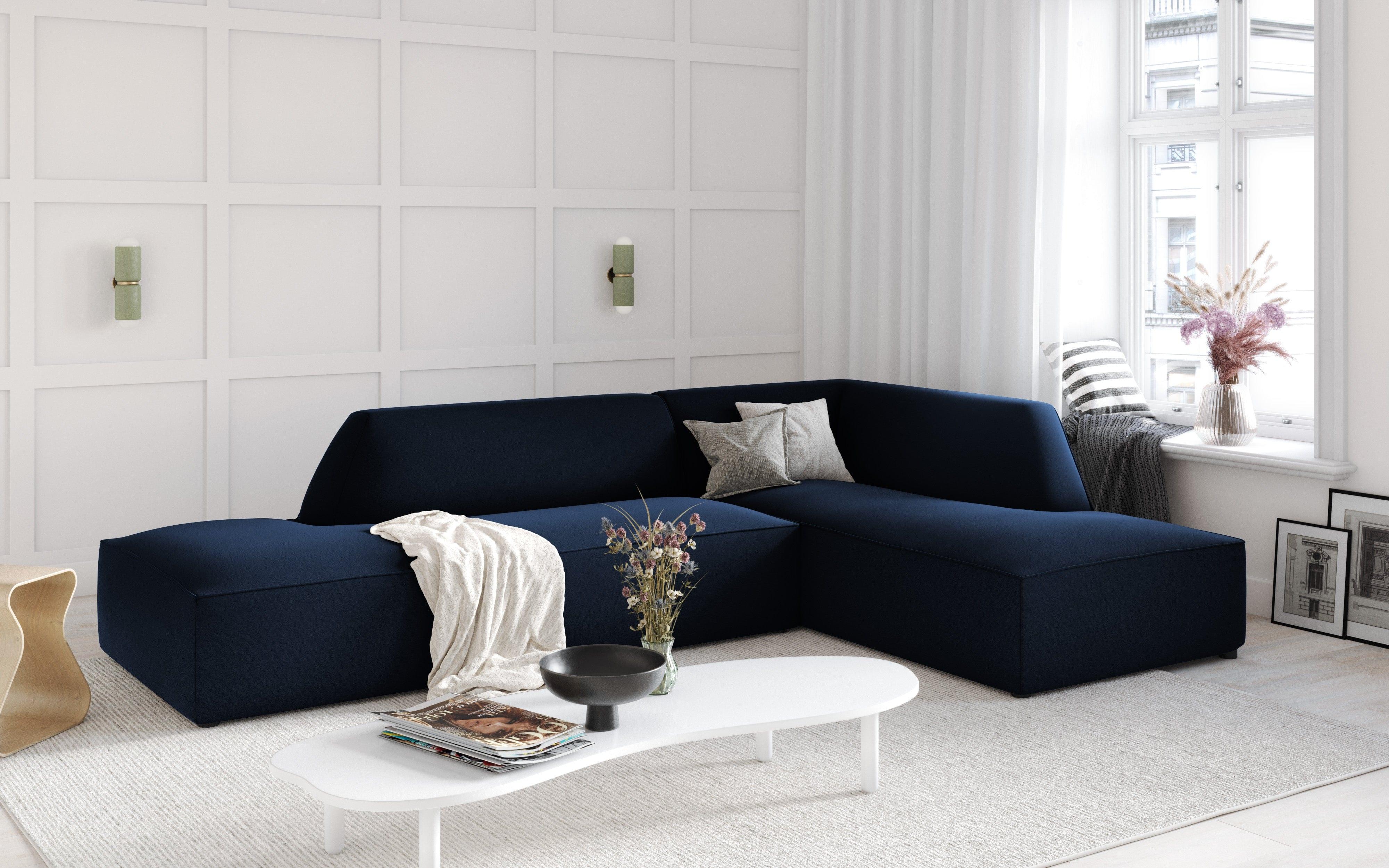 Sofa narożna aksamitna prawostronna RUBY granat królewski Micadoni    Eye on Design