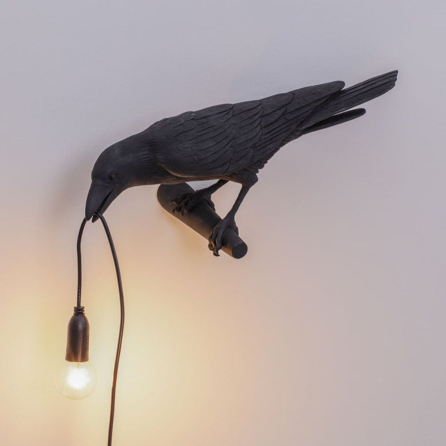 BIRD LOOKING LEFT outdoor lamp black