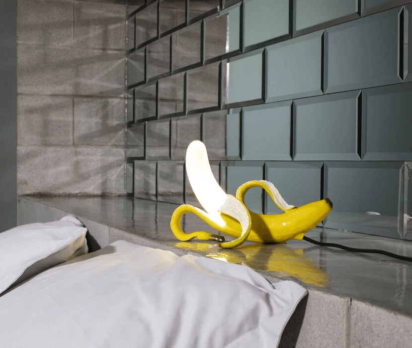 BANANA DEWEY table lamp yellow - Eye on Design