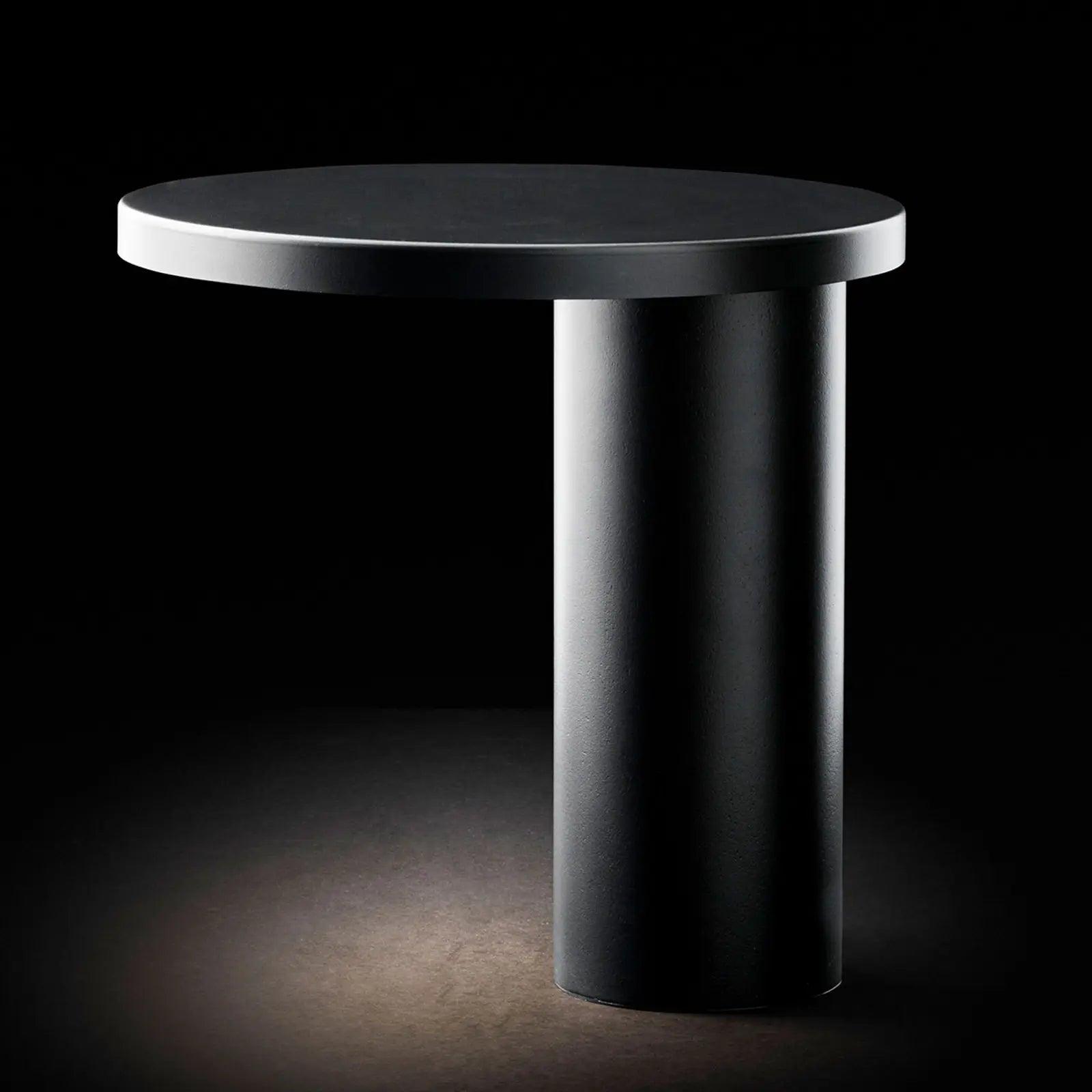 CYLINDA table lamp black - Eye on Design