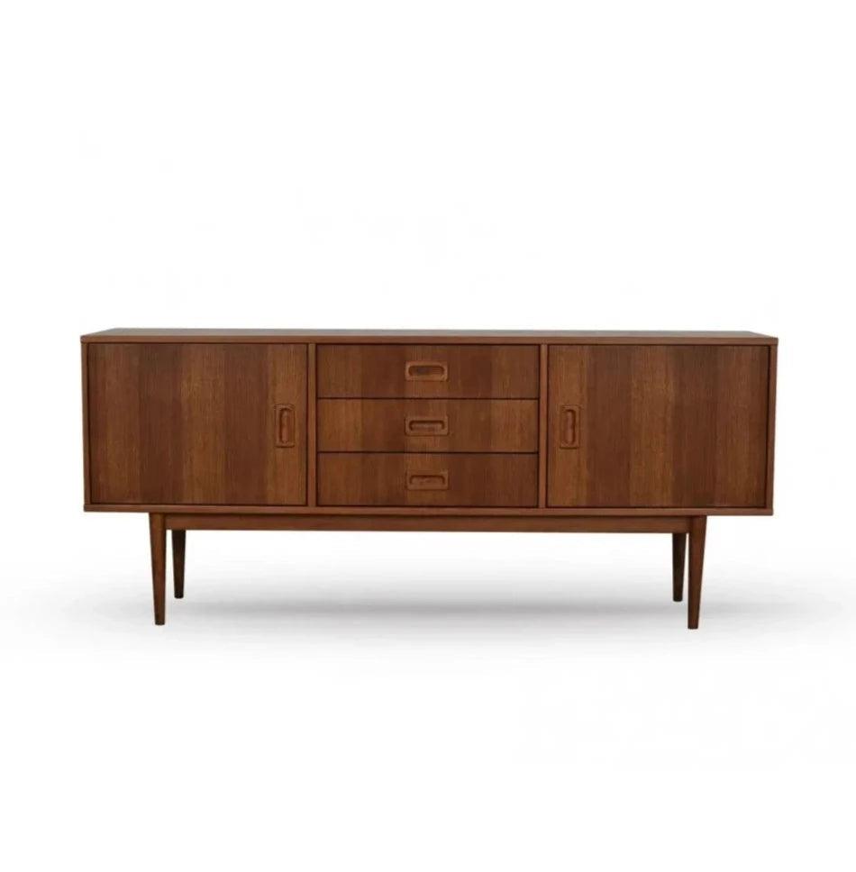 DELAN oak wood chest of drawers - Eye on Design