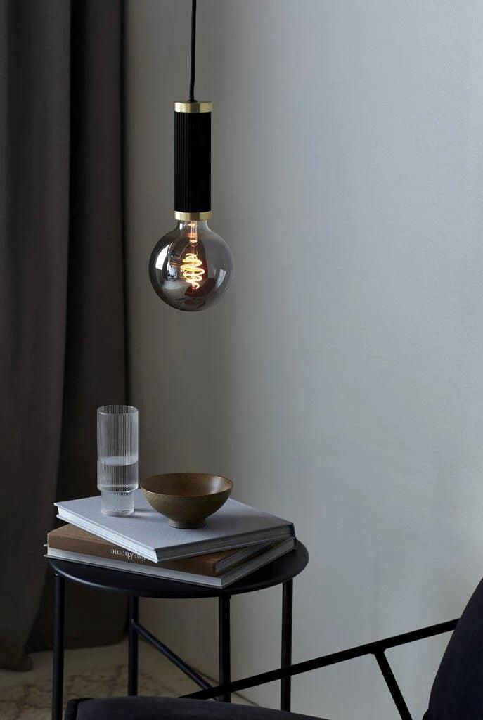 GALLOWAY pendant lamp in black with gold details - Eye on Design