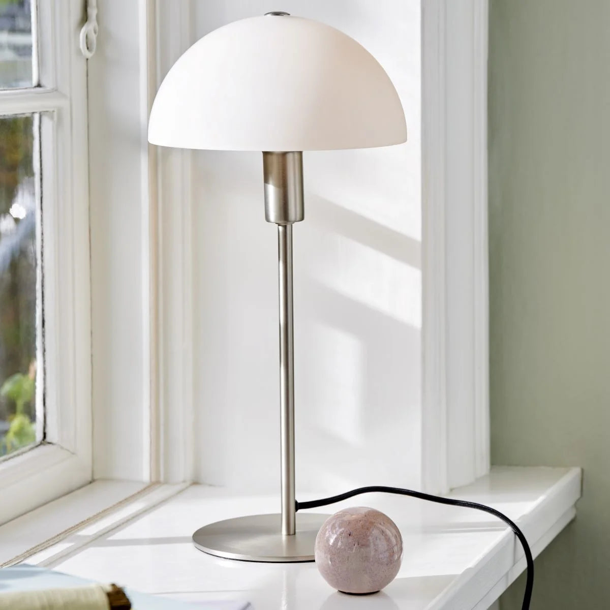 ELLEN table lamp silver with glass shade