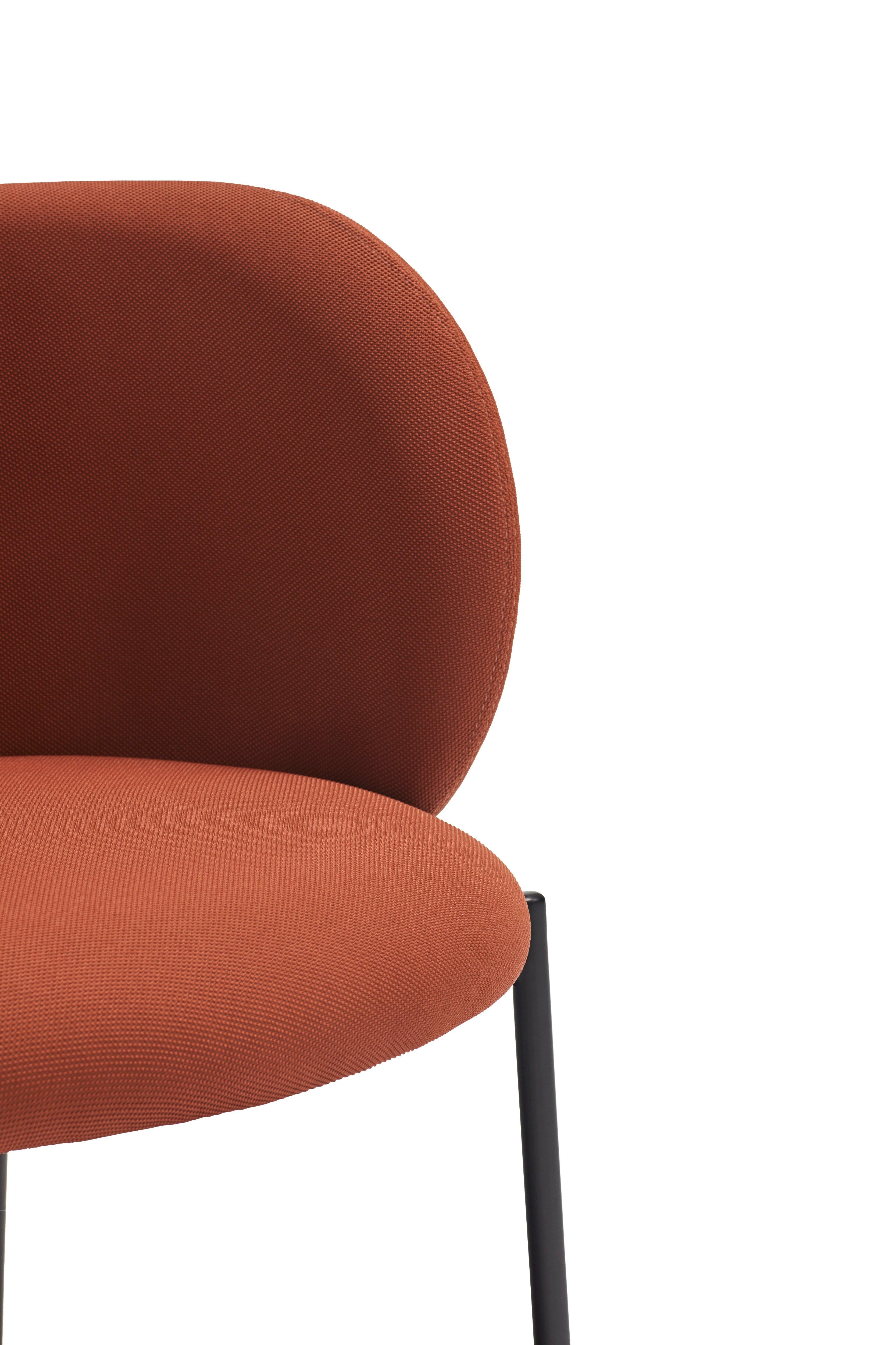 MOGI chair red - Eye on Design