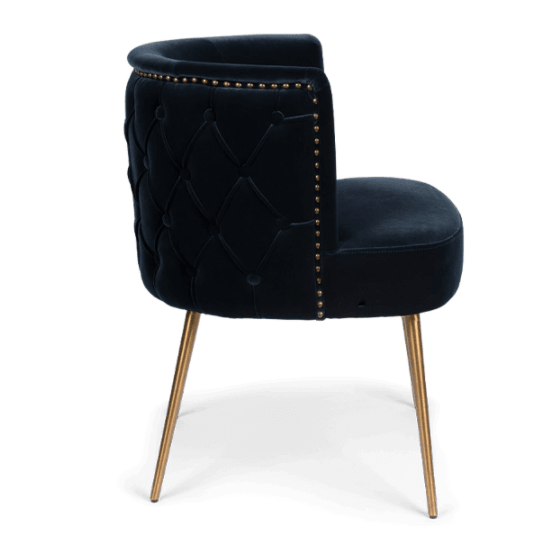 A chair with a button tufta - without the nasal approach of old, school styles with tufts. The brave Monkey Such a Stud has lush, velvet upholstery and buttons combined with brass, matte legs and clean, rounded lines. A distinctive feature is a velvety dining room chair is its named, stuck in the borders. A real VIP add -on to any room. You can put the Bold Monkey Such a chair in the corner, but you can't turn off the headlight lights.