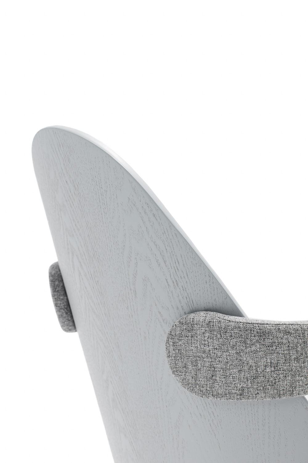 UMA armchair light grey - Eye on Design