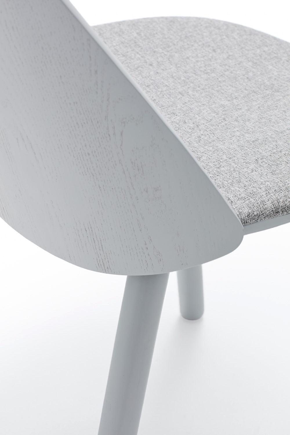 UMA chair light grey - Eye on Design